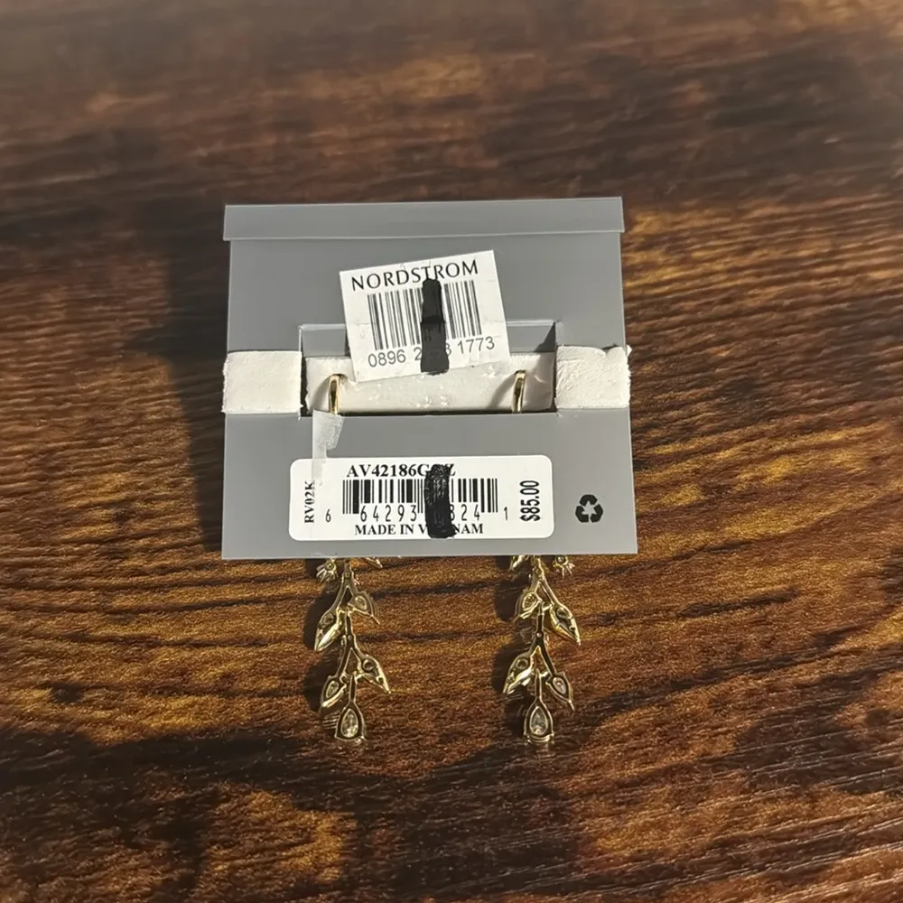 NADRI Olivia Drop Earrings, BRAND NEW, $85 Gold - Image 5