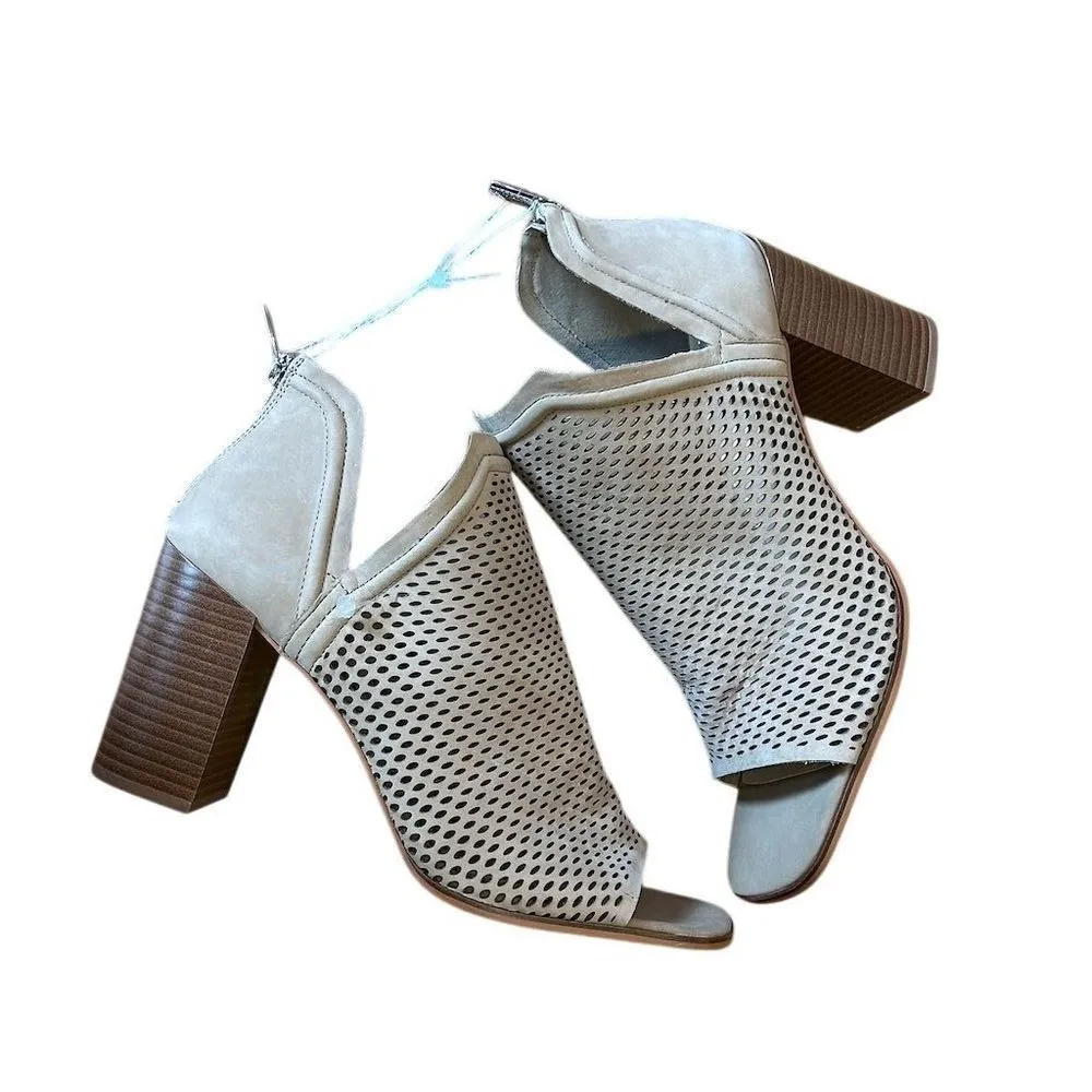 Vince Camuto Women's Katnina Leather Laser Cut Ankle Booties Tan, Size 11 - Image 3