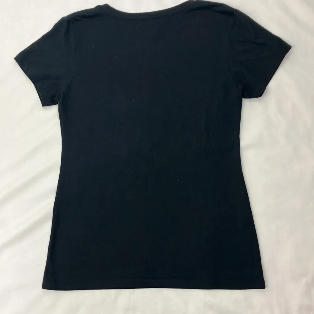 Ideal T black short sleeves Tribe graphic tee shirt woman’s size large - Image 6