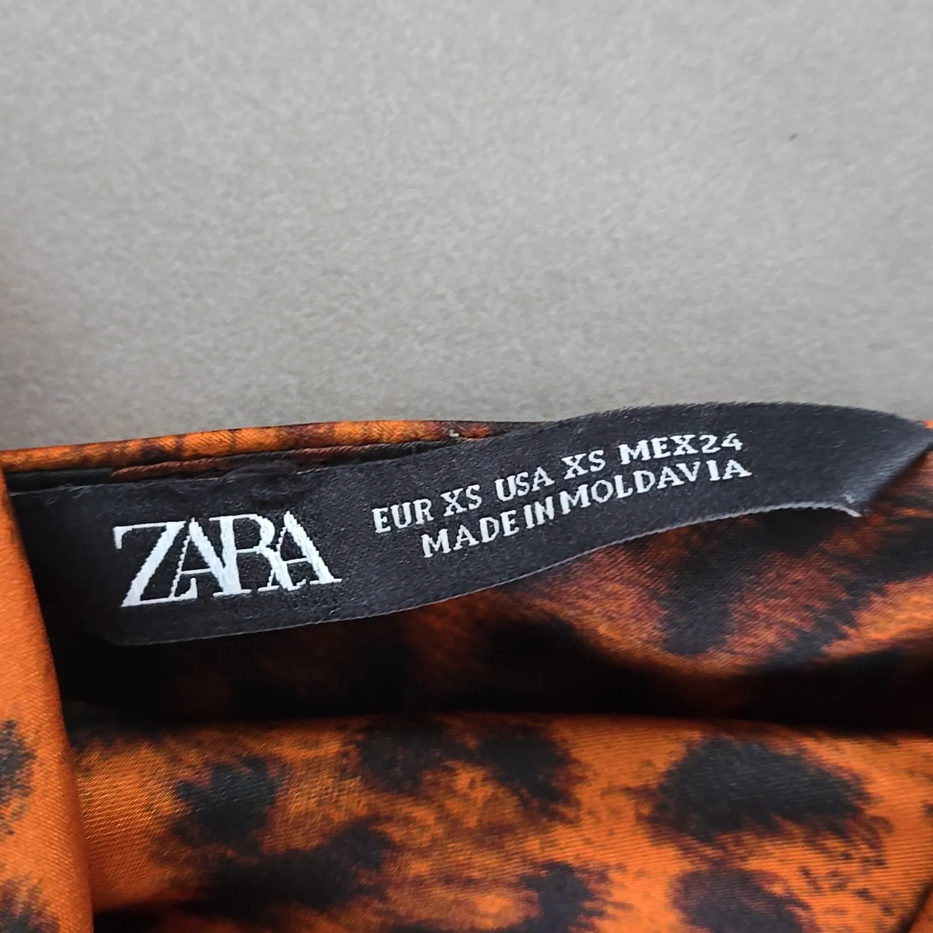 NWOT! Zara Orange And Black Leopard Print Slip Dress Size XS - Image 6