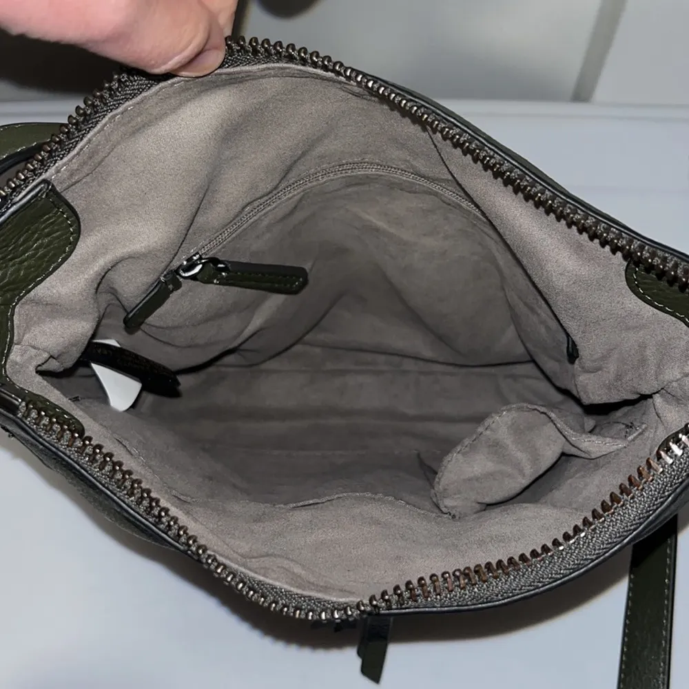 Vince Camuto Staja Crossbody Pebbled Leather Handbag Pine Forest Green Purse - Image 12