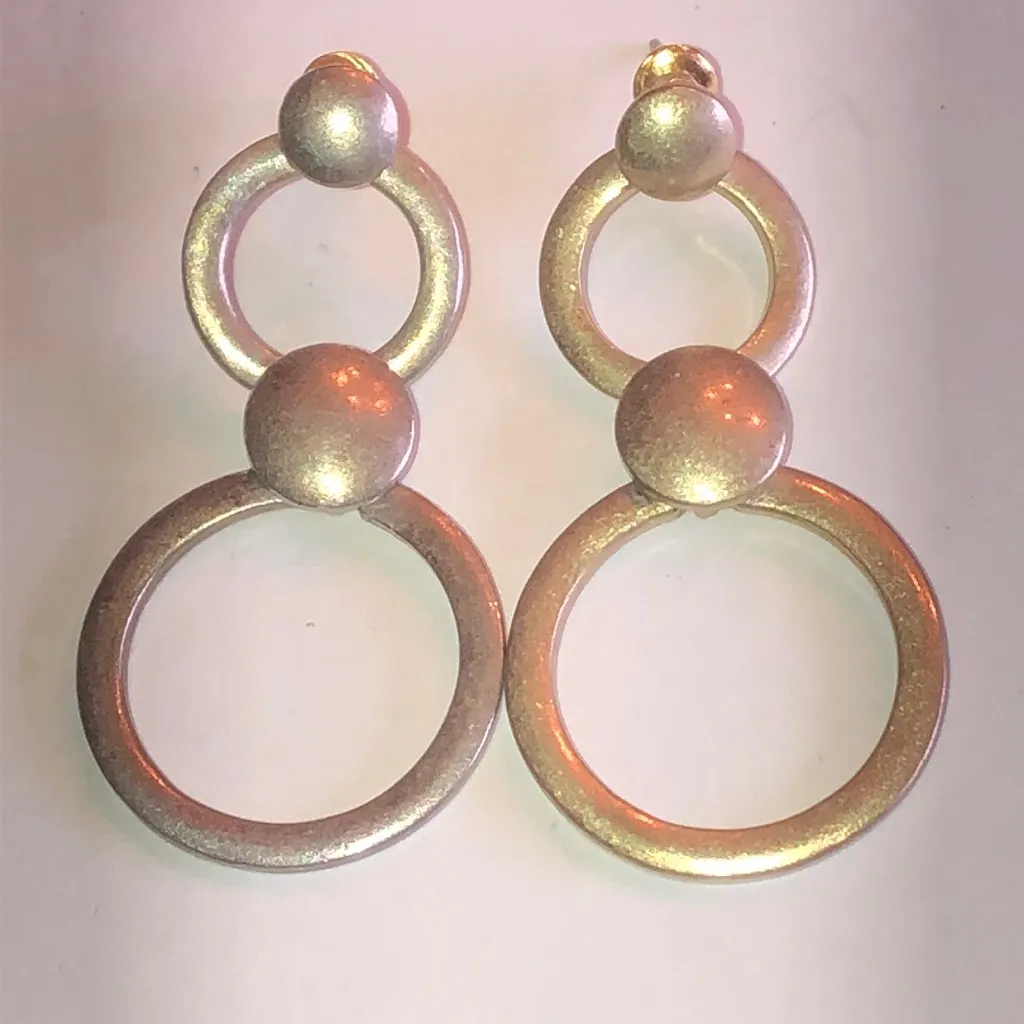 Elegant Light Satin Gold Tone Boho Hoop Earrings - Image 2
