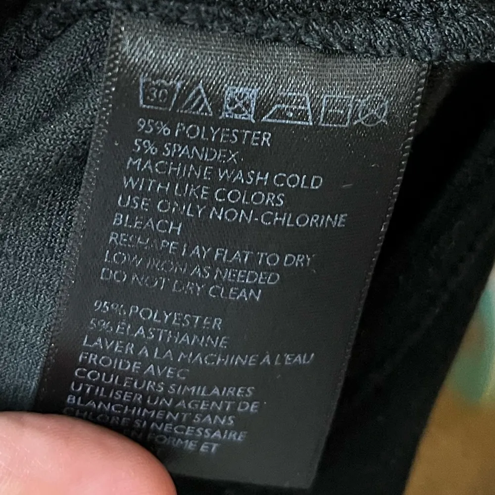 Black Velour Short Sleeve Crop Top Shirt Size Small - Image 5