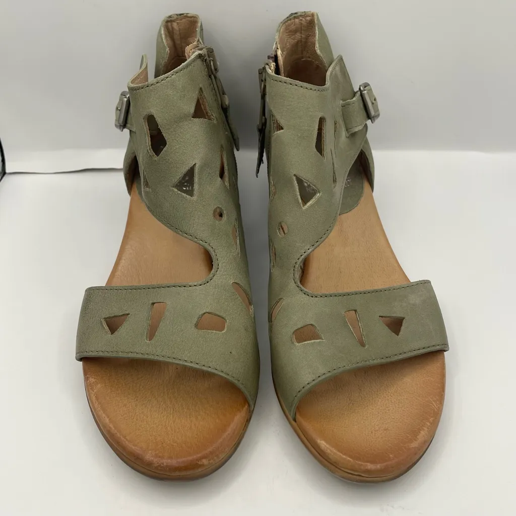 Miz Mooz cutout leather sage heeled sandals women’s Size 36/ 5.5-6 - Image 4