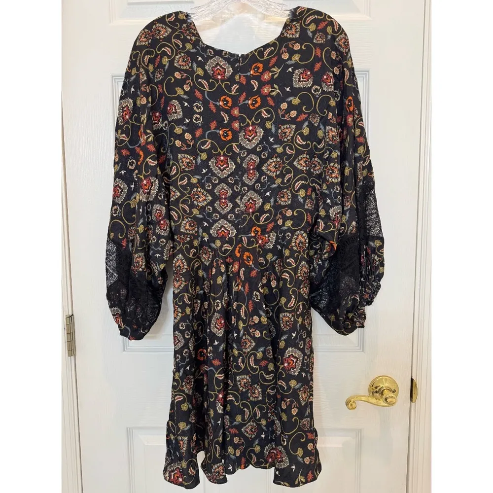 Sachin + Babi Caden Dress in Black Swirl Motif Print Size Medium - Image 9