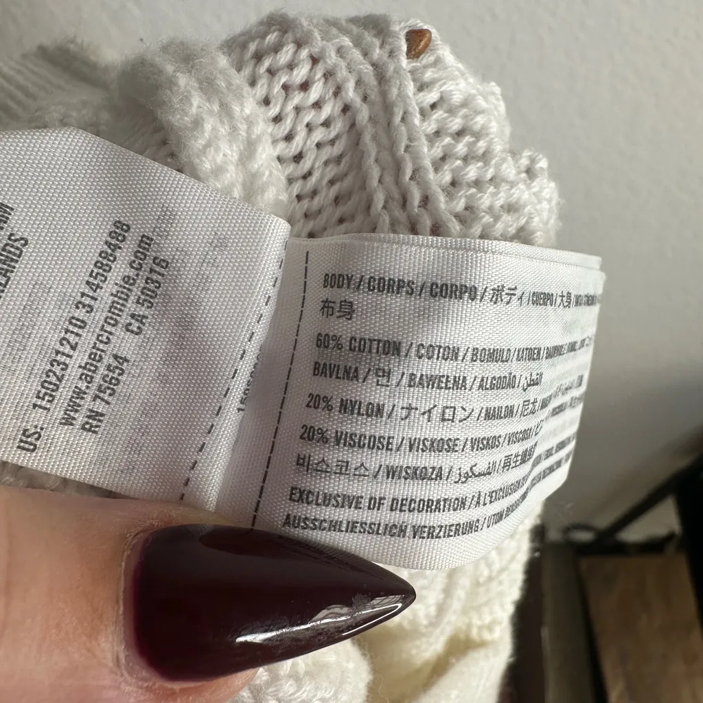 Abercrombie and Fitch cable knit cotton blend vest size XS - Image 2