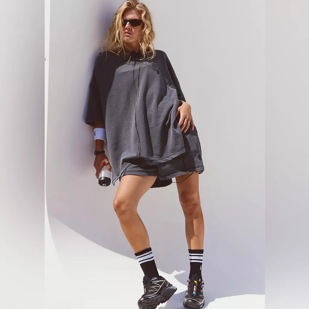 NEW! FREE PEOPLE MOVEMENT Back Me Up MEDIUM Dark Shadow Gray Sweatshirt Relaxed - Image 9