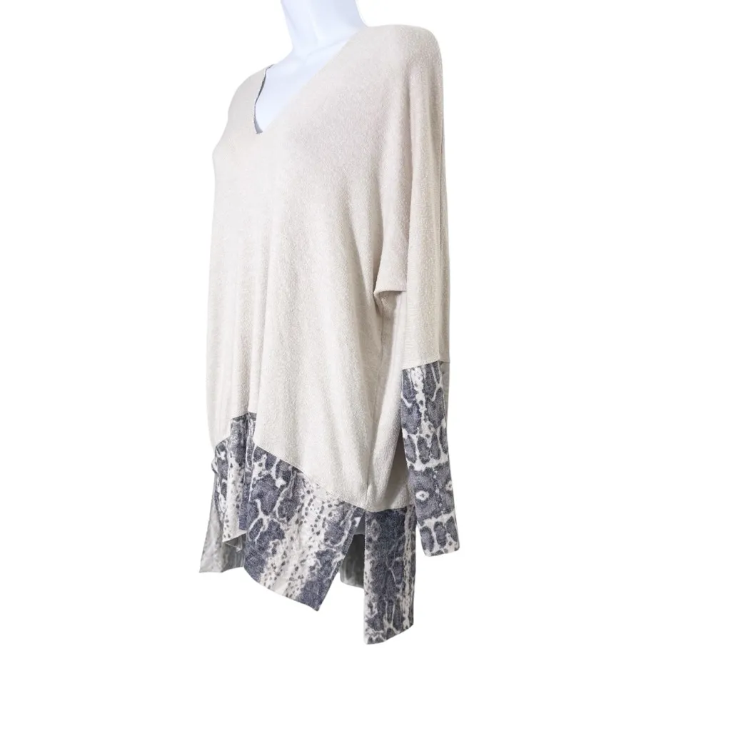 BKE Snakeskin Print Split Neck Oversized Pullover Tunic Sweater size M - Image 4