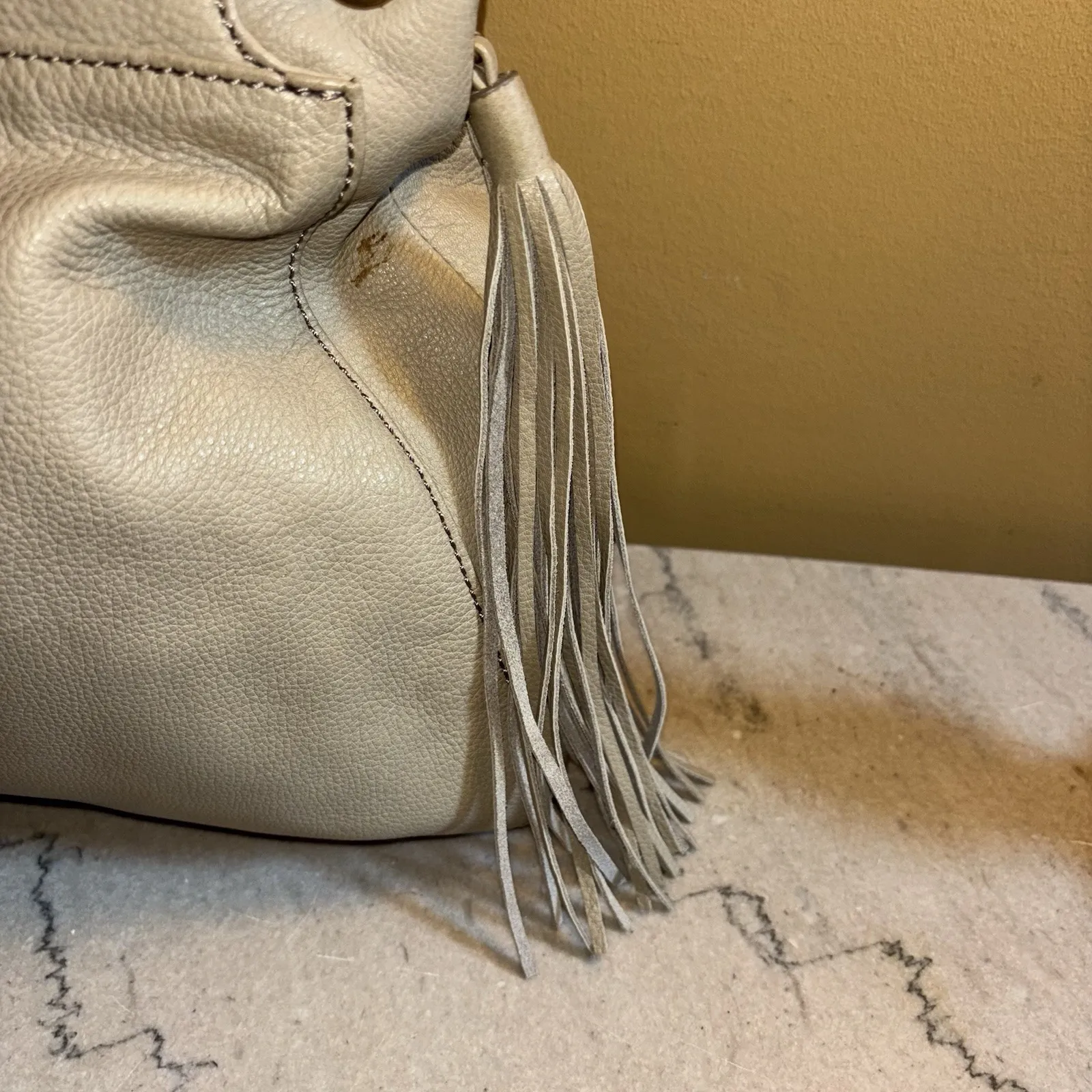 Hobo Leather Zip Top‎ Shoulder Bag Purse Beige Fringe Zipper Pull Tan - Image 6