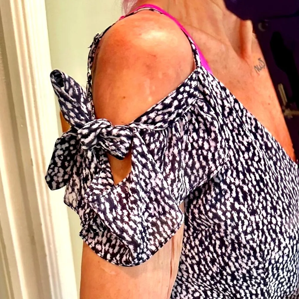 Michael Kors  Mini Ikat Off Cold Shoulder Jumpsuit Navy/White size S - Image 9