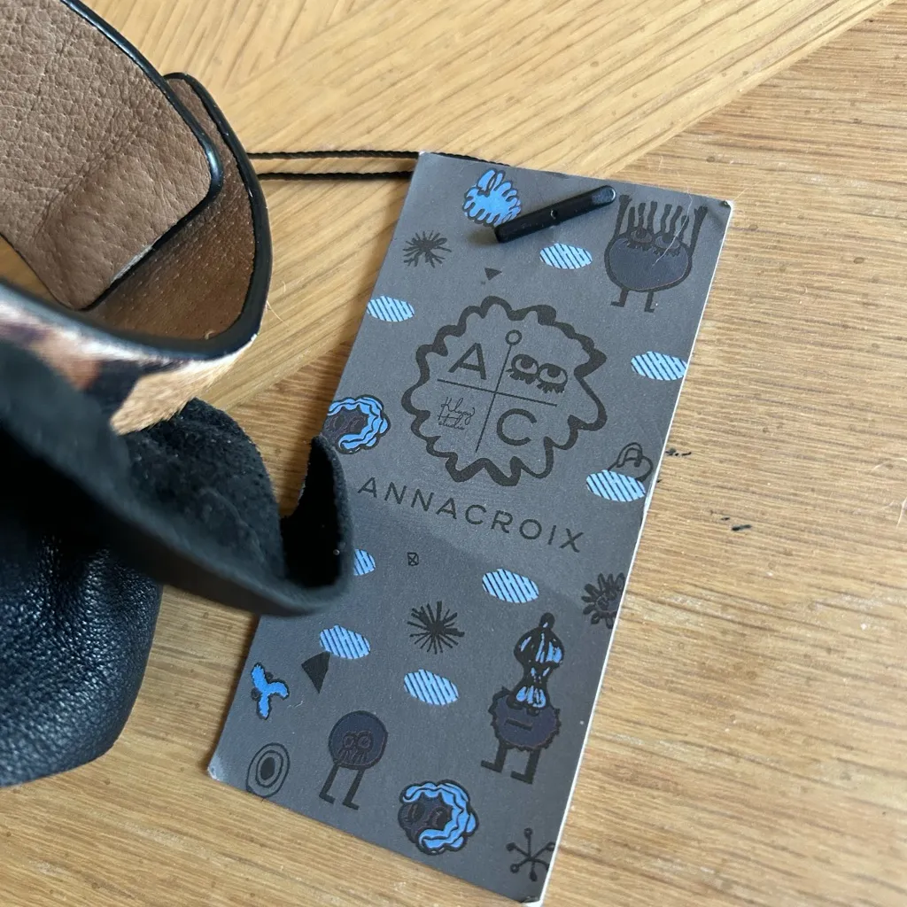 NWT Genuine Leather Black Frill Leopard Buckle Bracelet Gold - Image 6