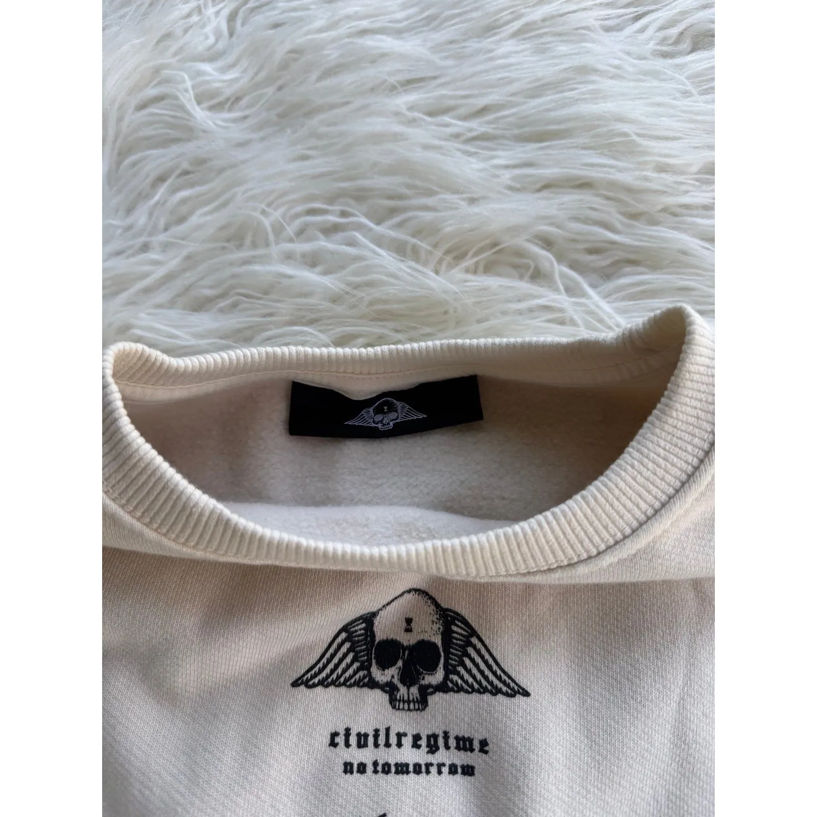 Civil Regime Cropped Sweatshirt Size Small Black - Image 9