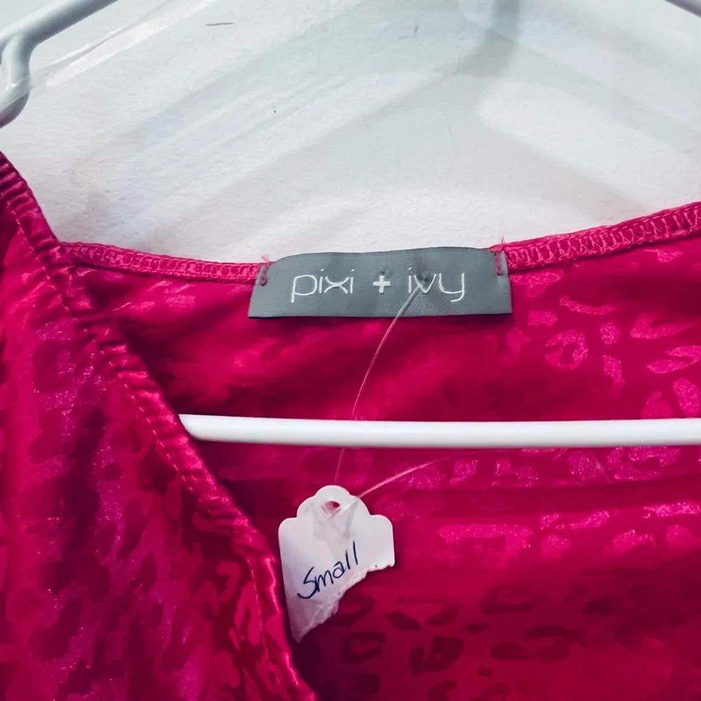 NWT mini pixi + ivy one shoulder leopard hot pink satin dress size small - Image 2
