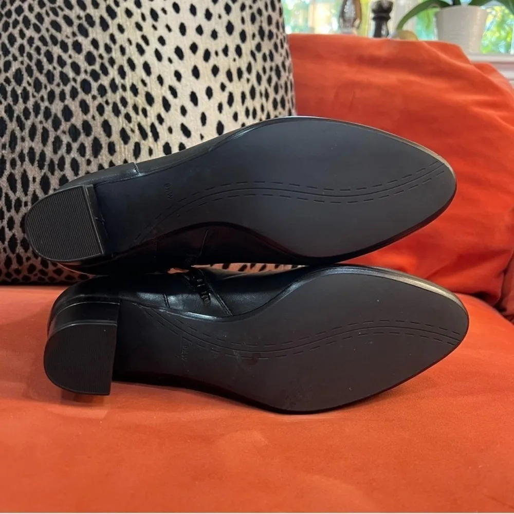 Vaneli Black Leather Ankle Boots Block Heel Minimalist Chic Streetwear 9.5W Size 9.5 - Image 5