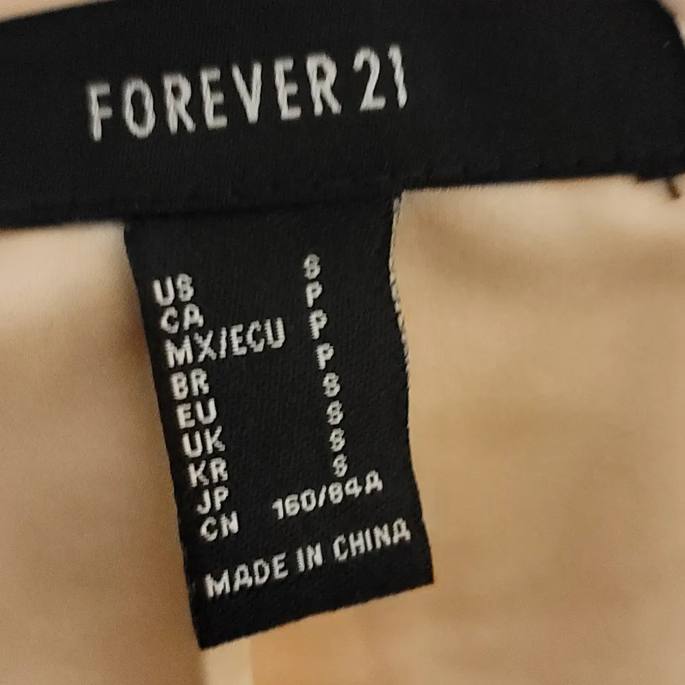 Forever 21 Vintage Pale Pink Eyelash Evening Jacket S - Image 2