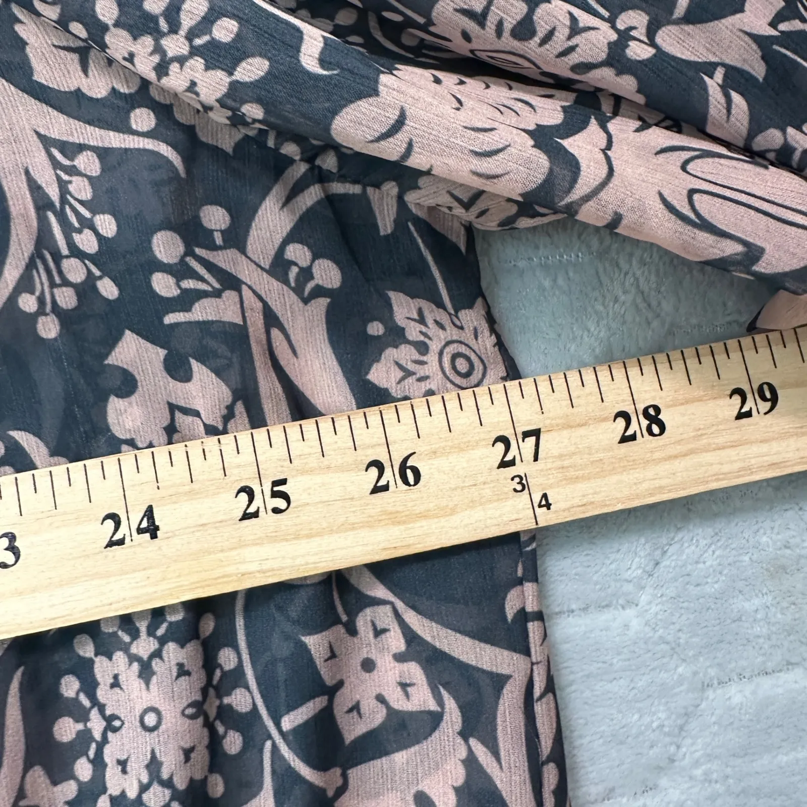 Let Me Be Anthropologie Peasant Top XS Black Floral Boho Cottagecore Earthy Pink - Image 6