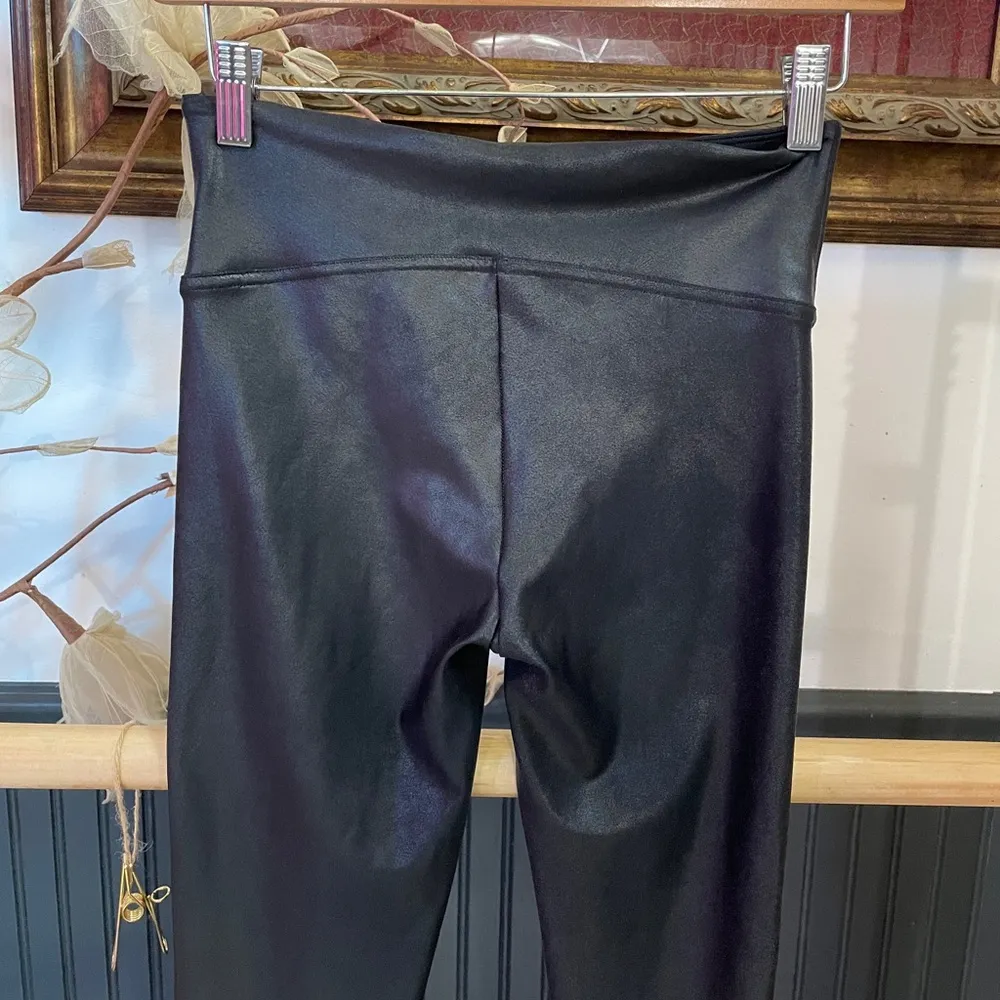 SPANX Faux Leather Leggings Track White Stripe Black High Rise - Sz S 💚🎀 - Image 9