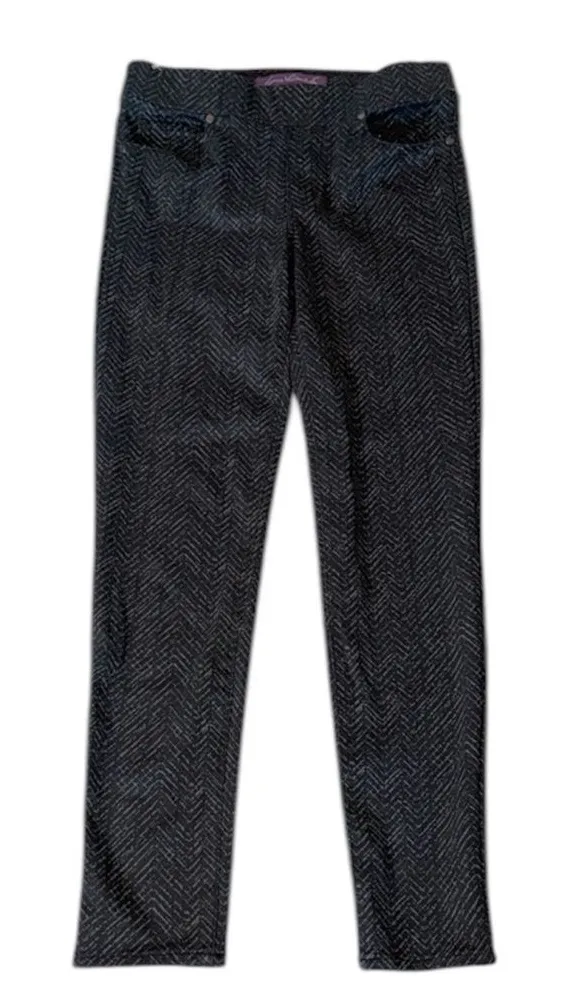 Gloria Vanderbilt Avery Straight-Leg Pants Size 8 Black Gray Zigzag Print - Image 1