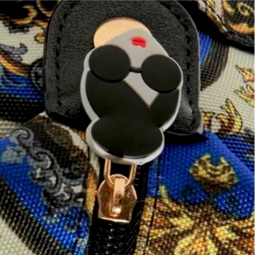 Alice + Olivia Duffle Travel Bag - Image 4