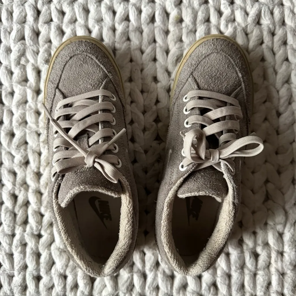 Nike Women’s GTS 97 Koromogae Sneaker, size 6 - Image 6