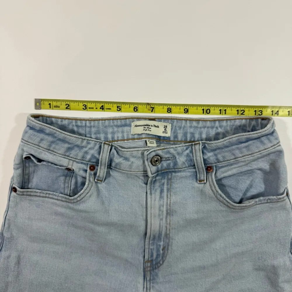 Abercrombie The Mom High Rise Jeans Curve Love Short - Image 7