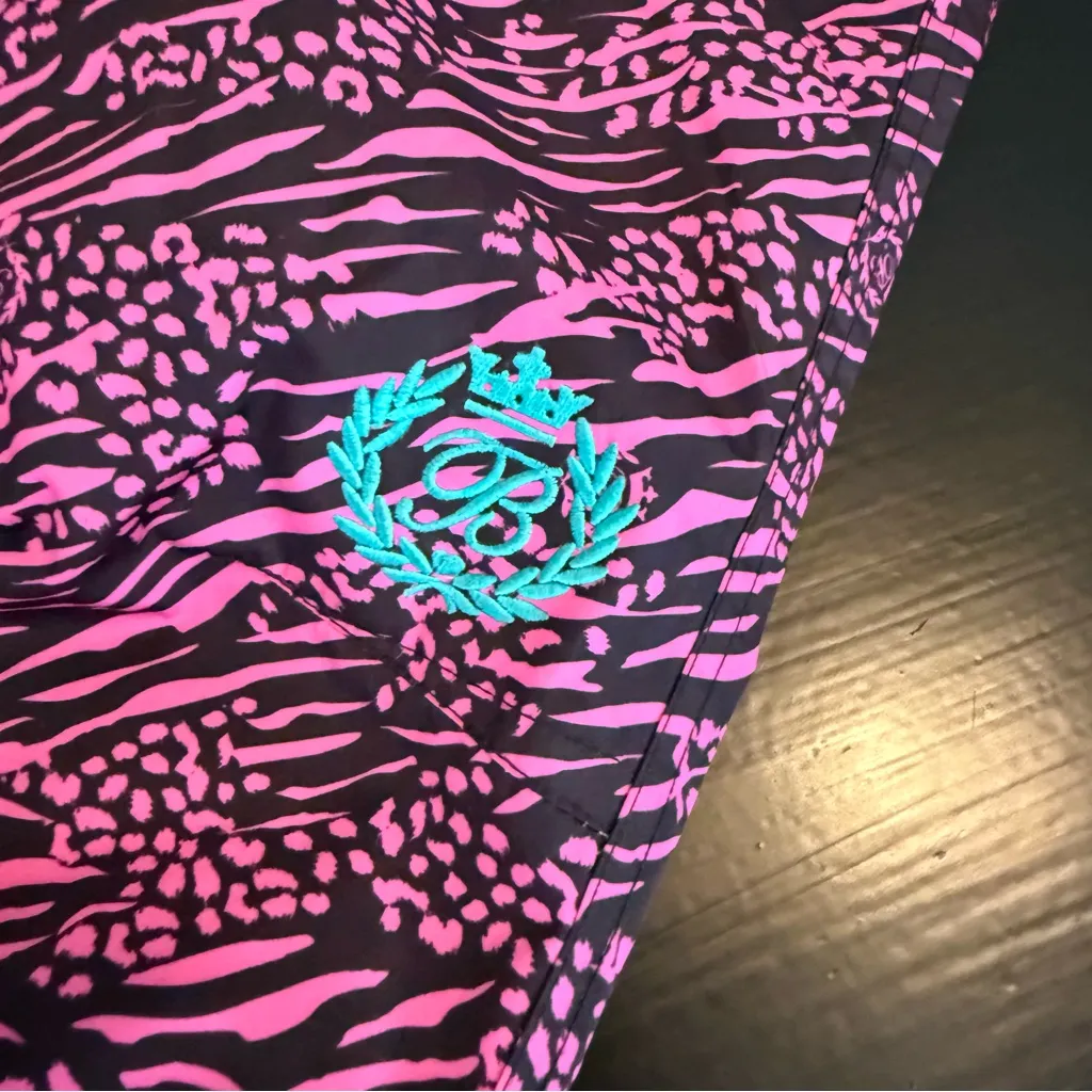 Betty rides Pink and Black snowboarding, ski Pants size extra small women’s - Image 3