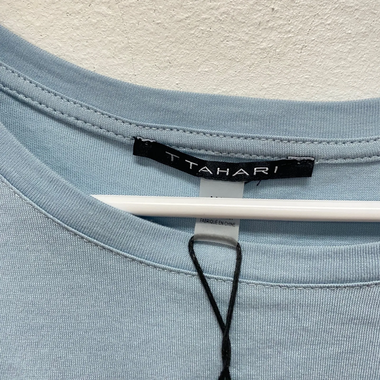 Tahari Ash Blue Eyelet Flutter Sleeve Tee Modal Feminine Top sz M Modern Mature - Image 4