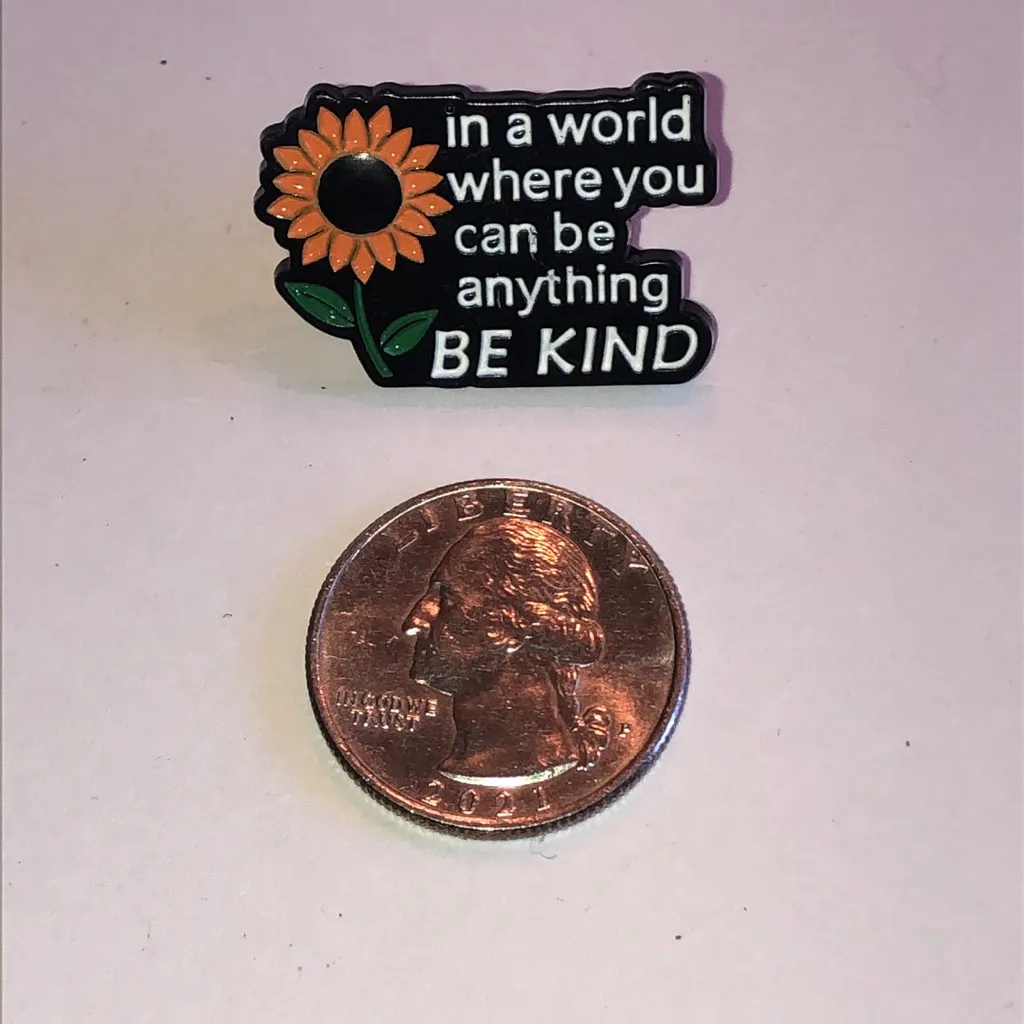Inspirational Orange Flower Be Kind Scatter Pin - Image 3