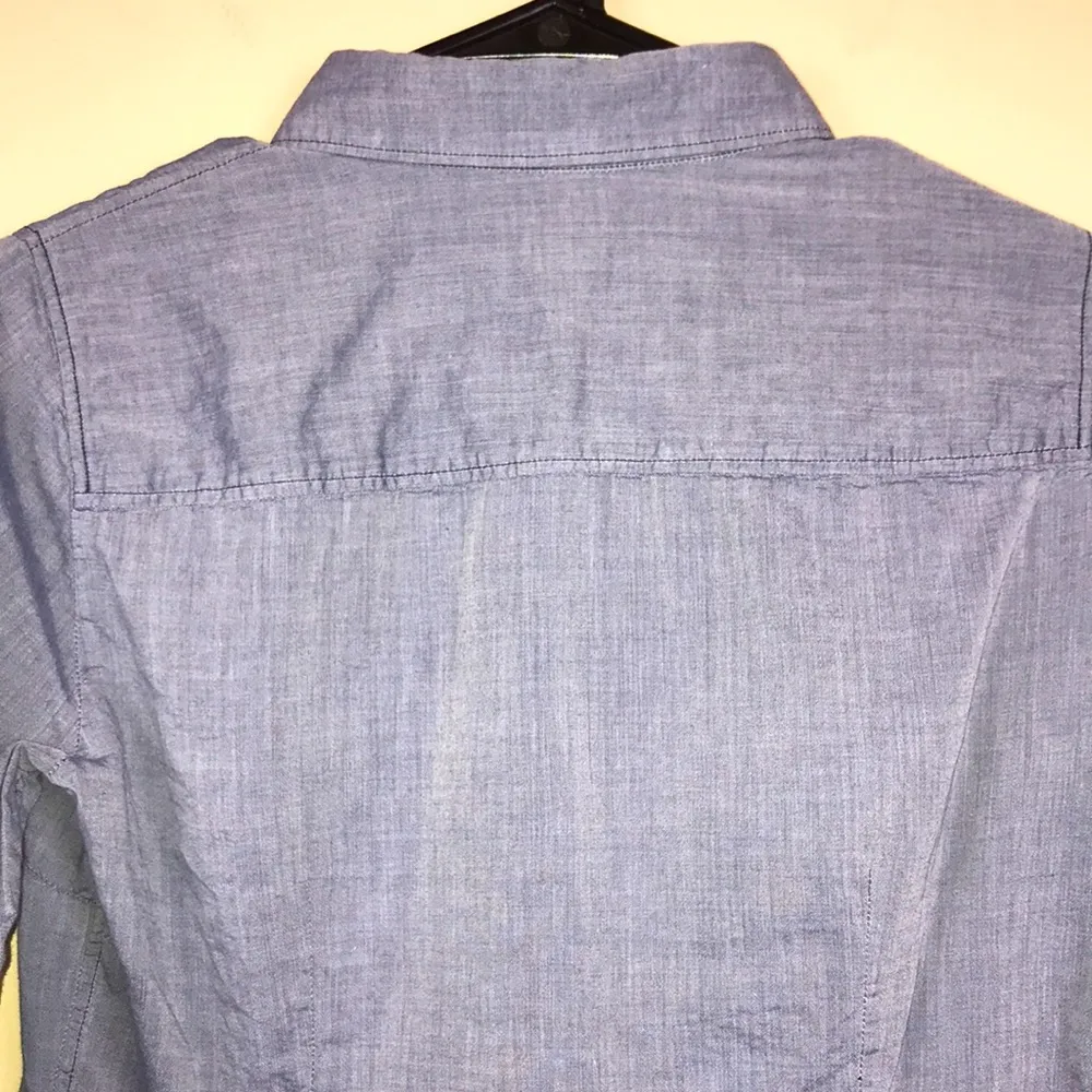 J. Crew Women’s Blue Chambray Button-Up Long Sleeve Shirt - Image 7