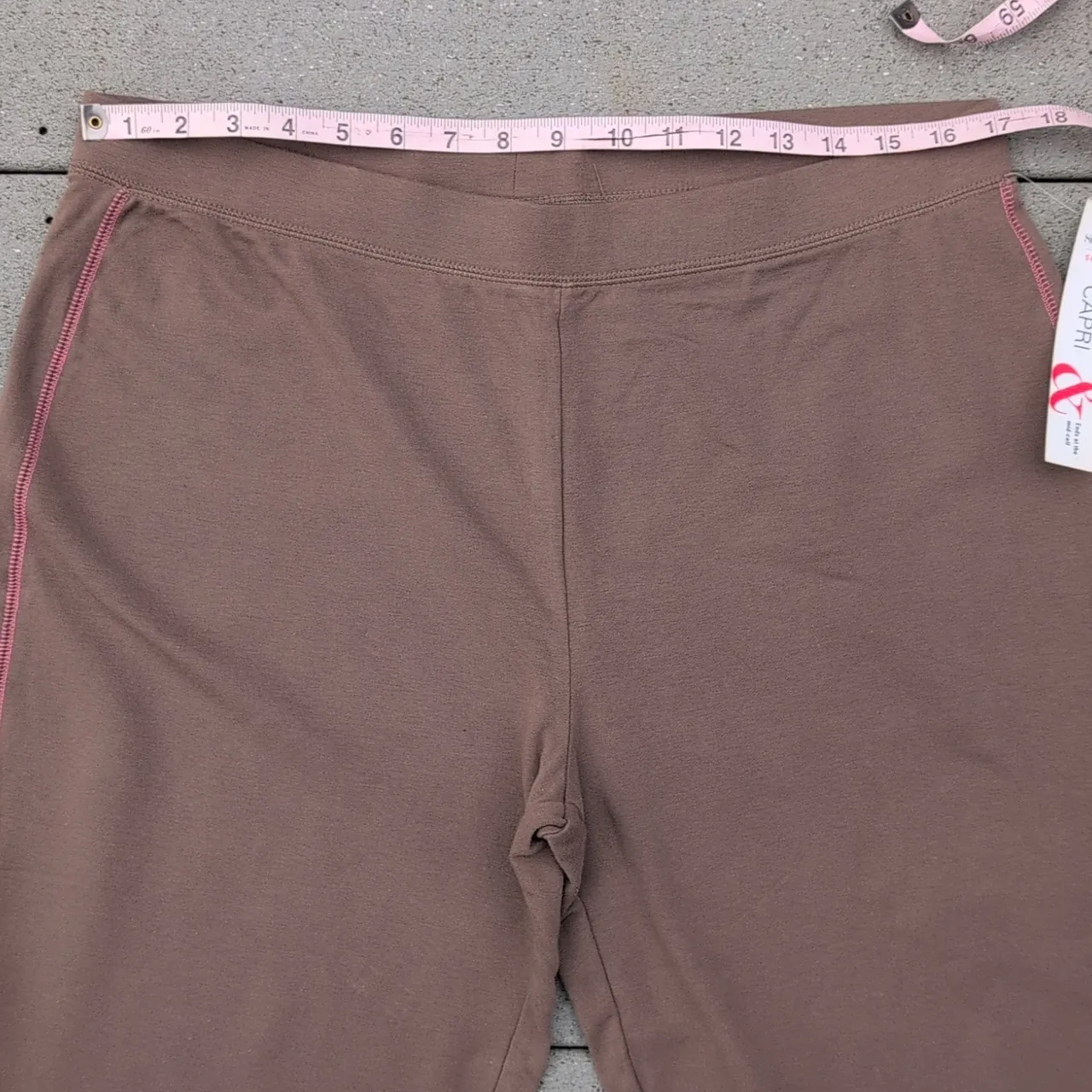 NWT Style & Co Sport Mid-Calf Loose Fit Capri Pants - Image 6