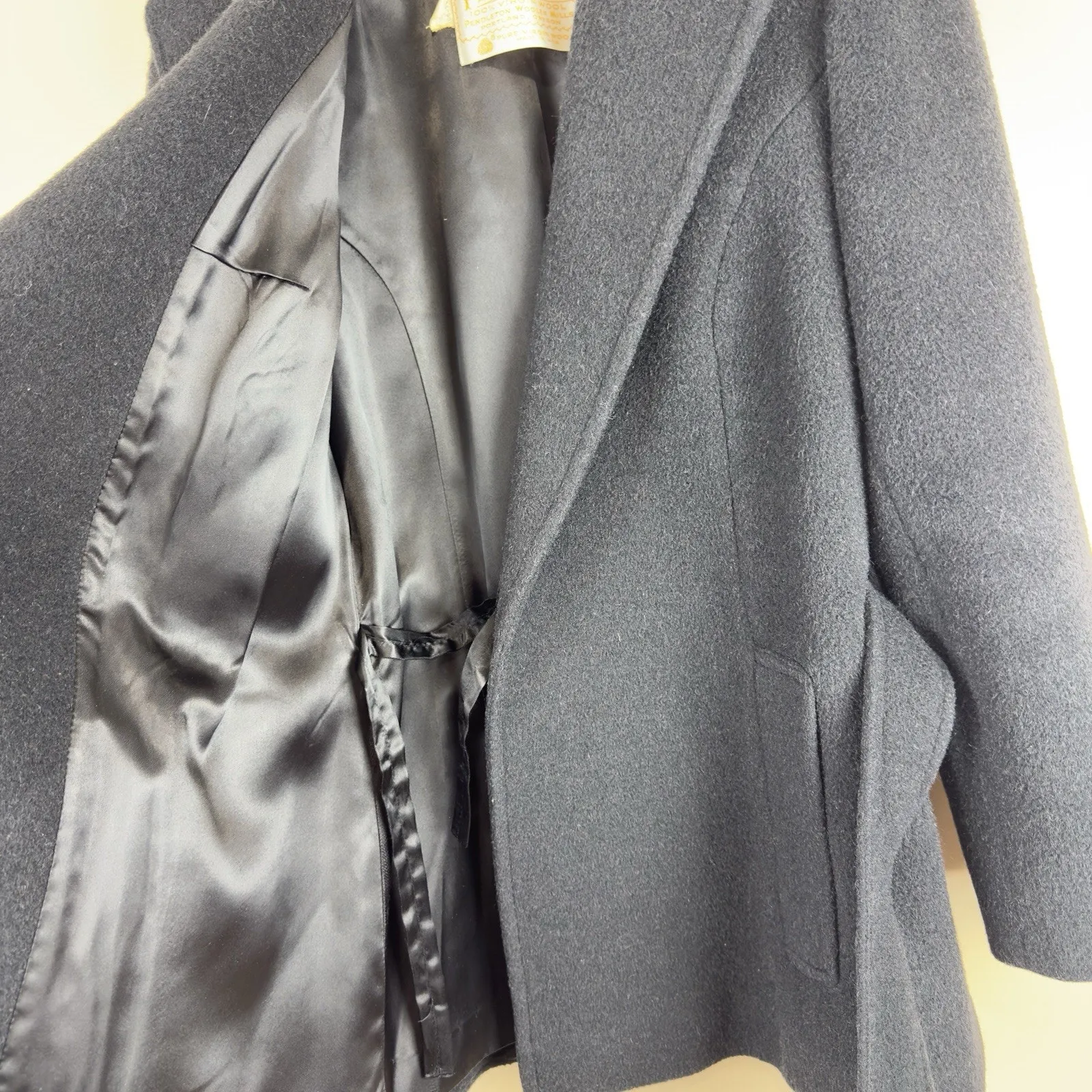 Pendleton Women’s Black Pure Virgin Wool Mid-Length Coat Size 8 - Image 5
