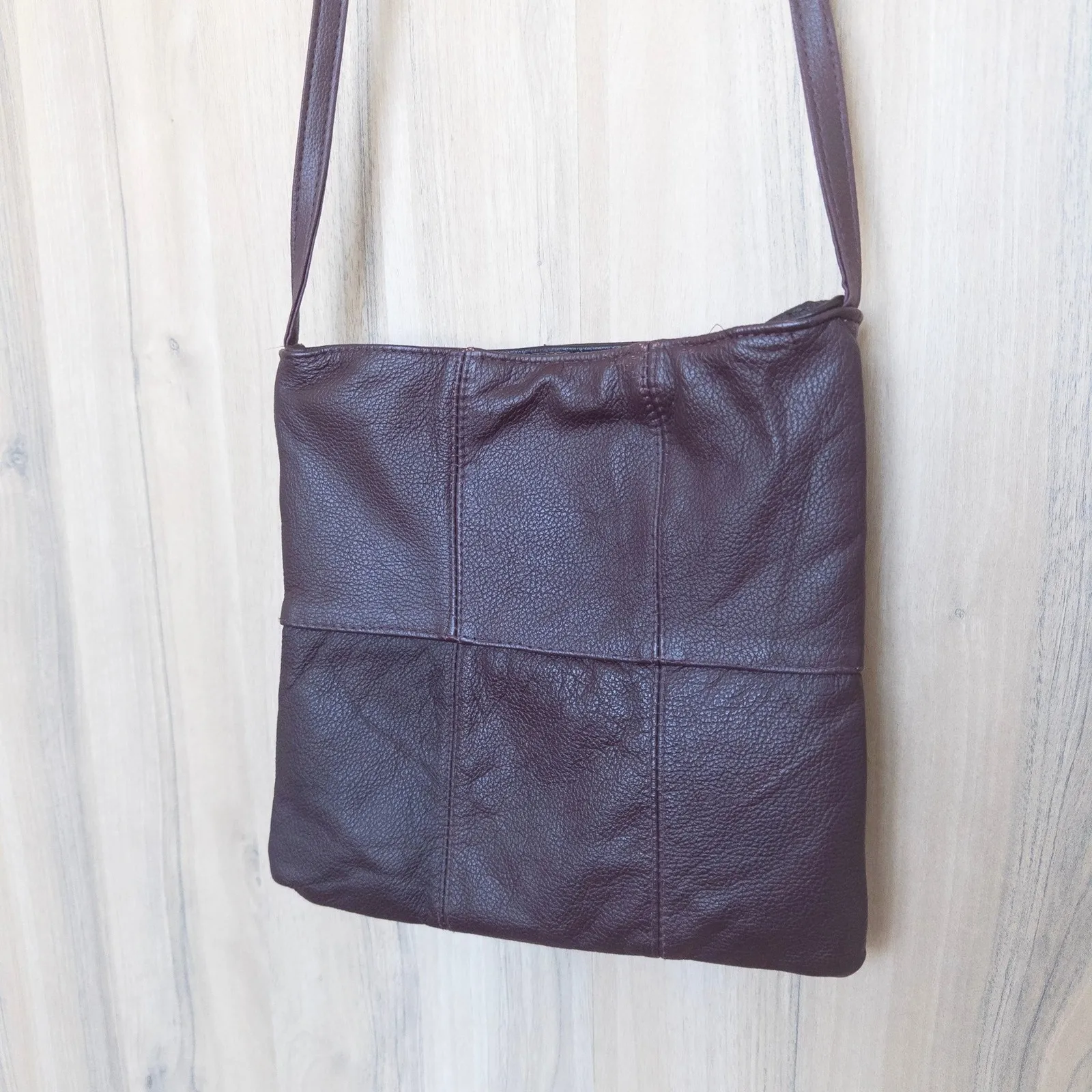 Womens Leather Crossbody Bag Plum Classic Minimalist Chic Old Money Purple - Image 3