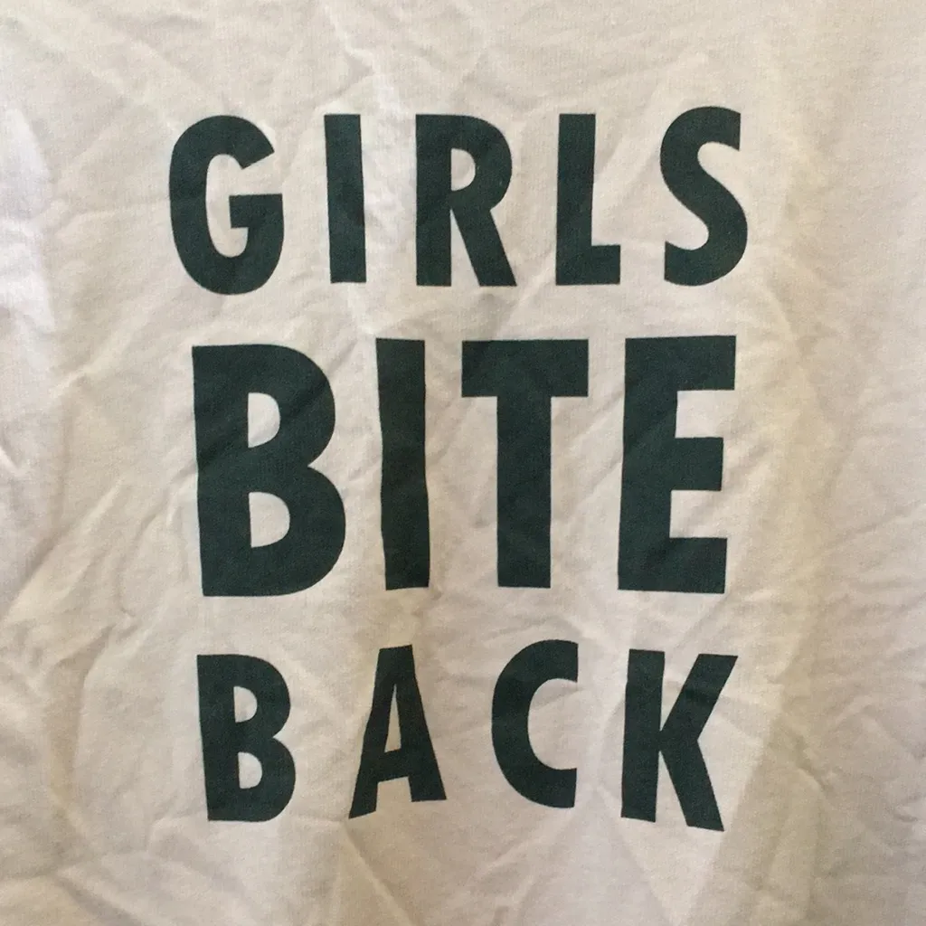 FINAL MARKDOWN Divided Long-sleeved Tee (M) - Image 3