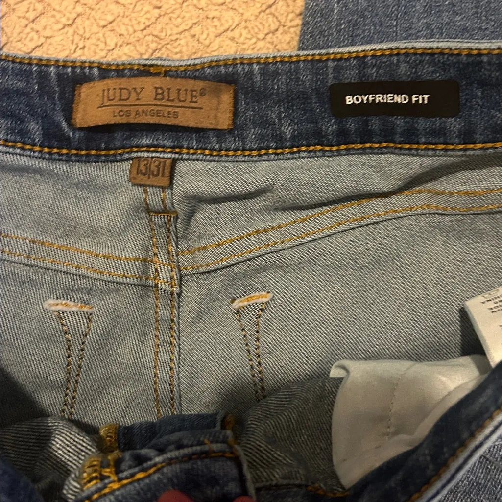 Judy Blue High Rise Boyfriend Fit Jeans Raw Hem Size 13/31 - Image 9