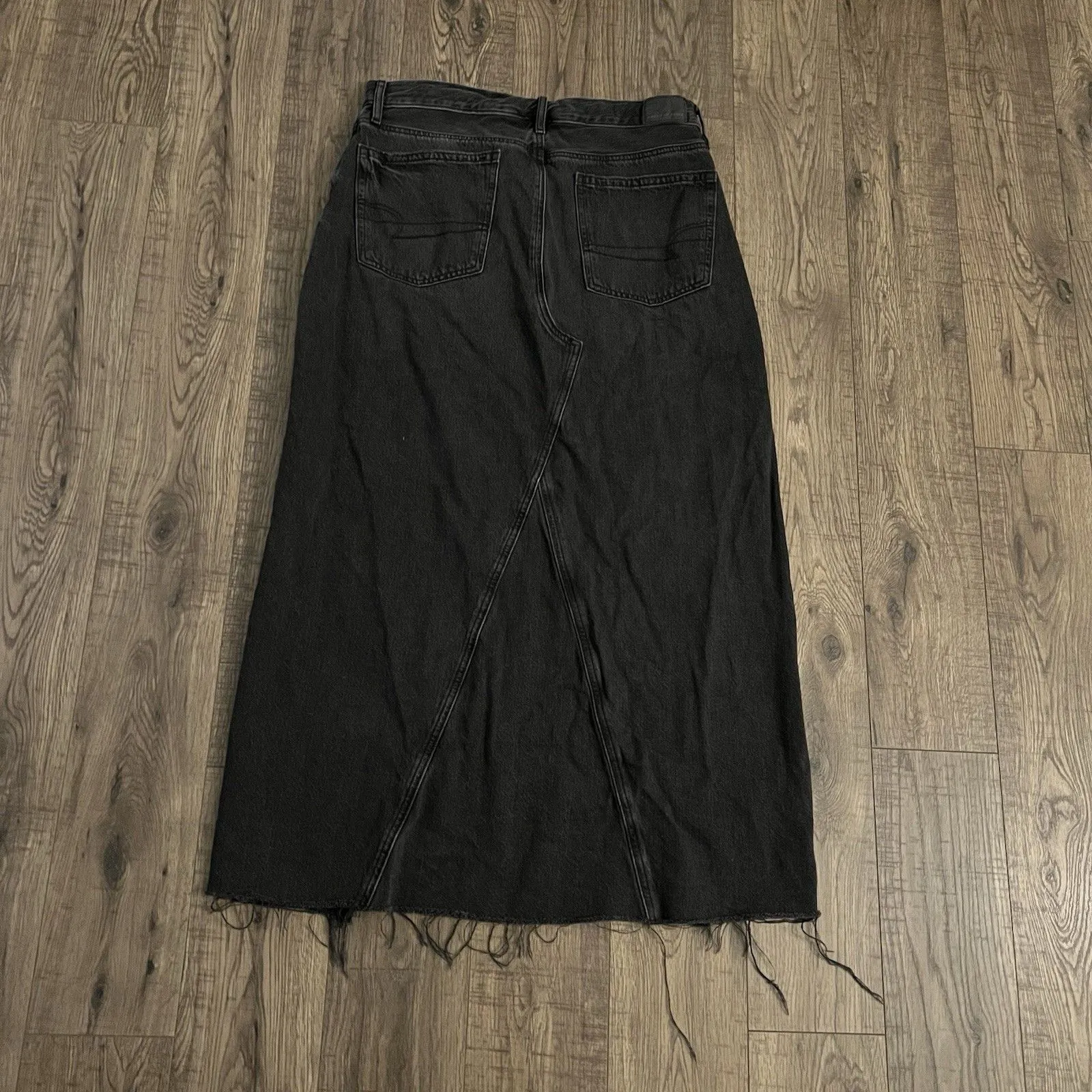 American Eagle Maxi Skirt 12 Charcoal Open Slit Raw Hem - Image 2