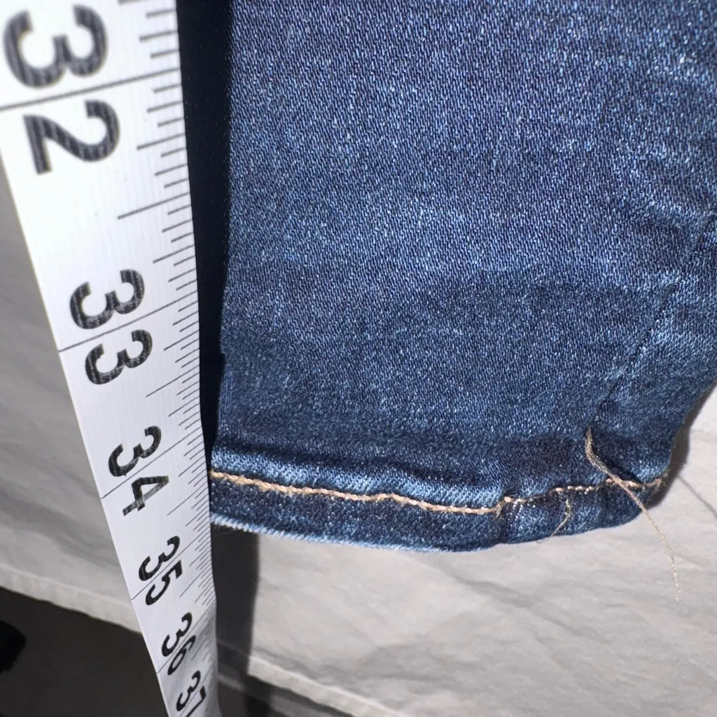 NWOT (tag came off never worn)American Eagle  Stretch High Rise Jeans Sz 0 short - Image 4