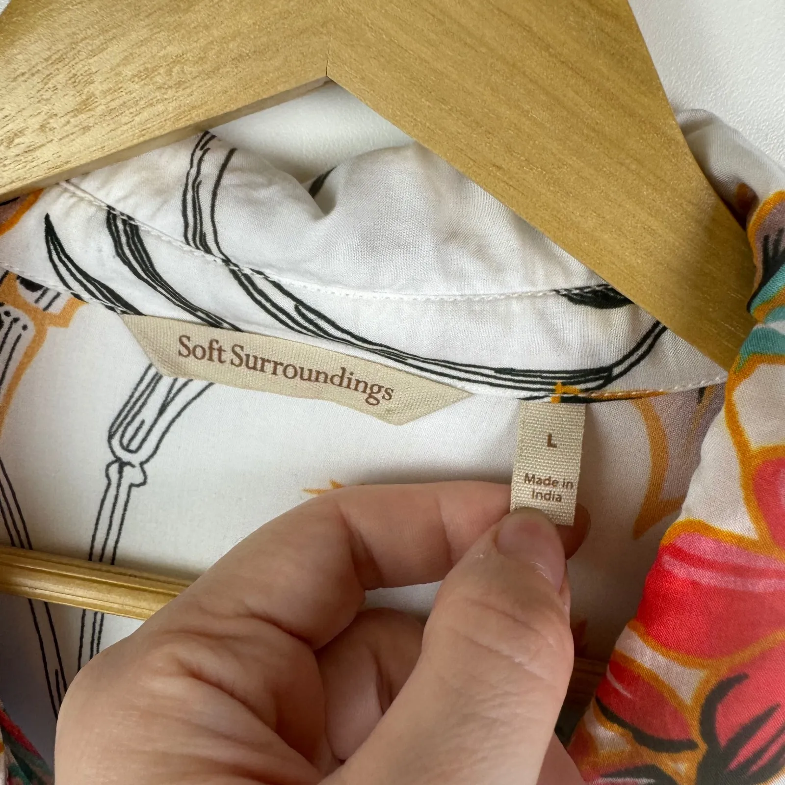 Soft Surroundings Floral Button Front Blouse Large Colorful Resort Boho‎ Chic - Image 6