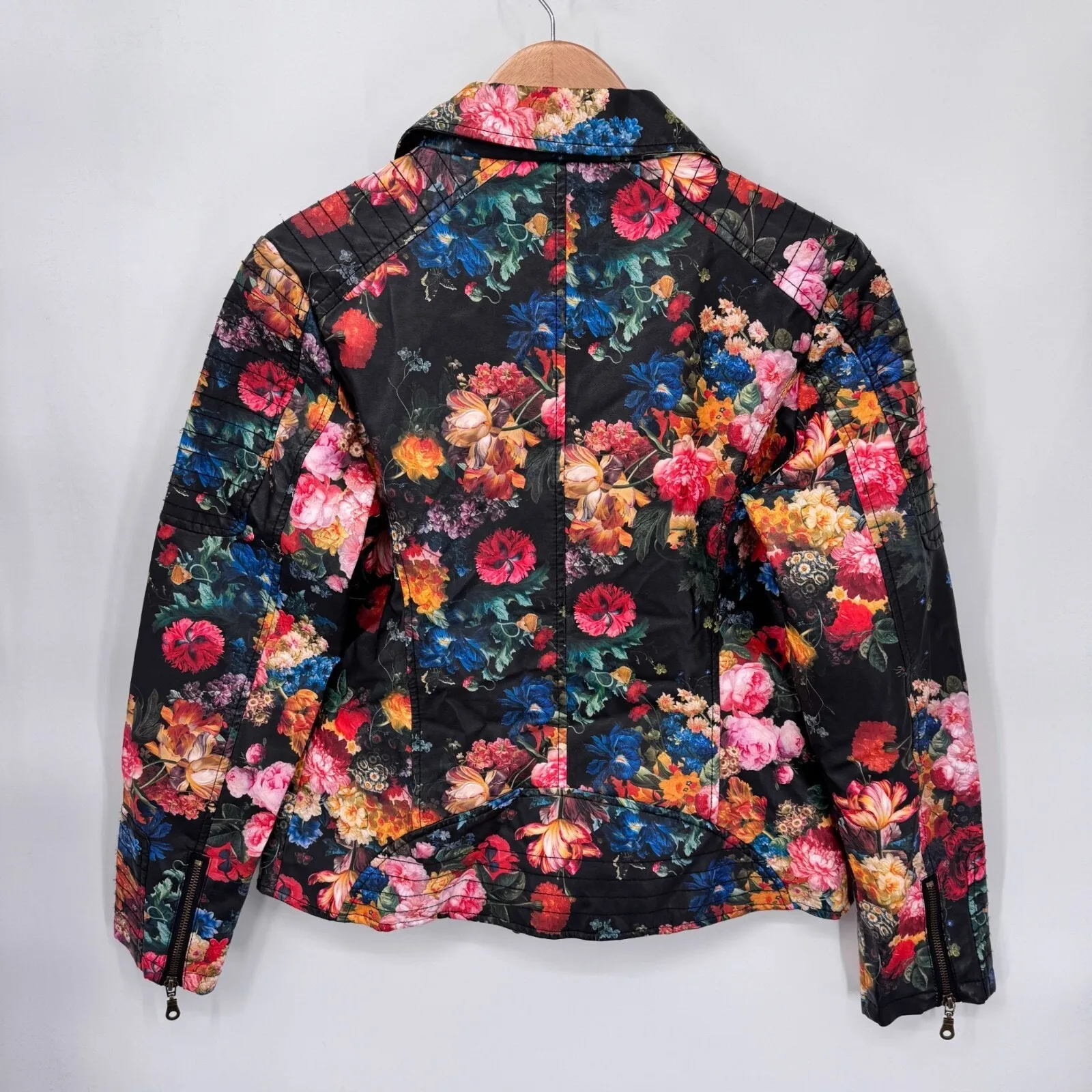 Vintage‎ Y2K Whimsigoth A.M.I Faux Leather Moto Jacket Small Black Flower Print - Image 10