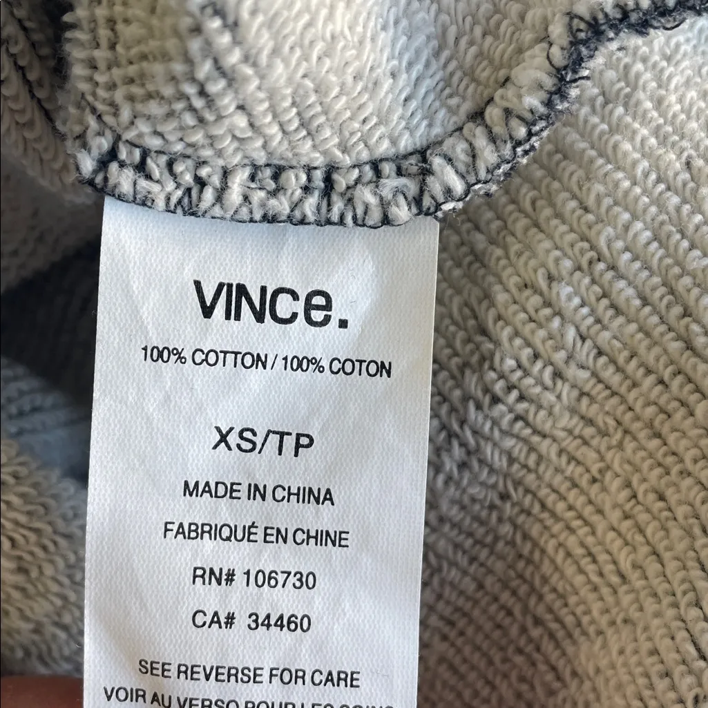 Vince Women's Heathered Navy Sweatshirt - Image 5