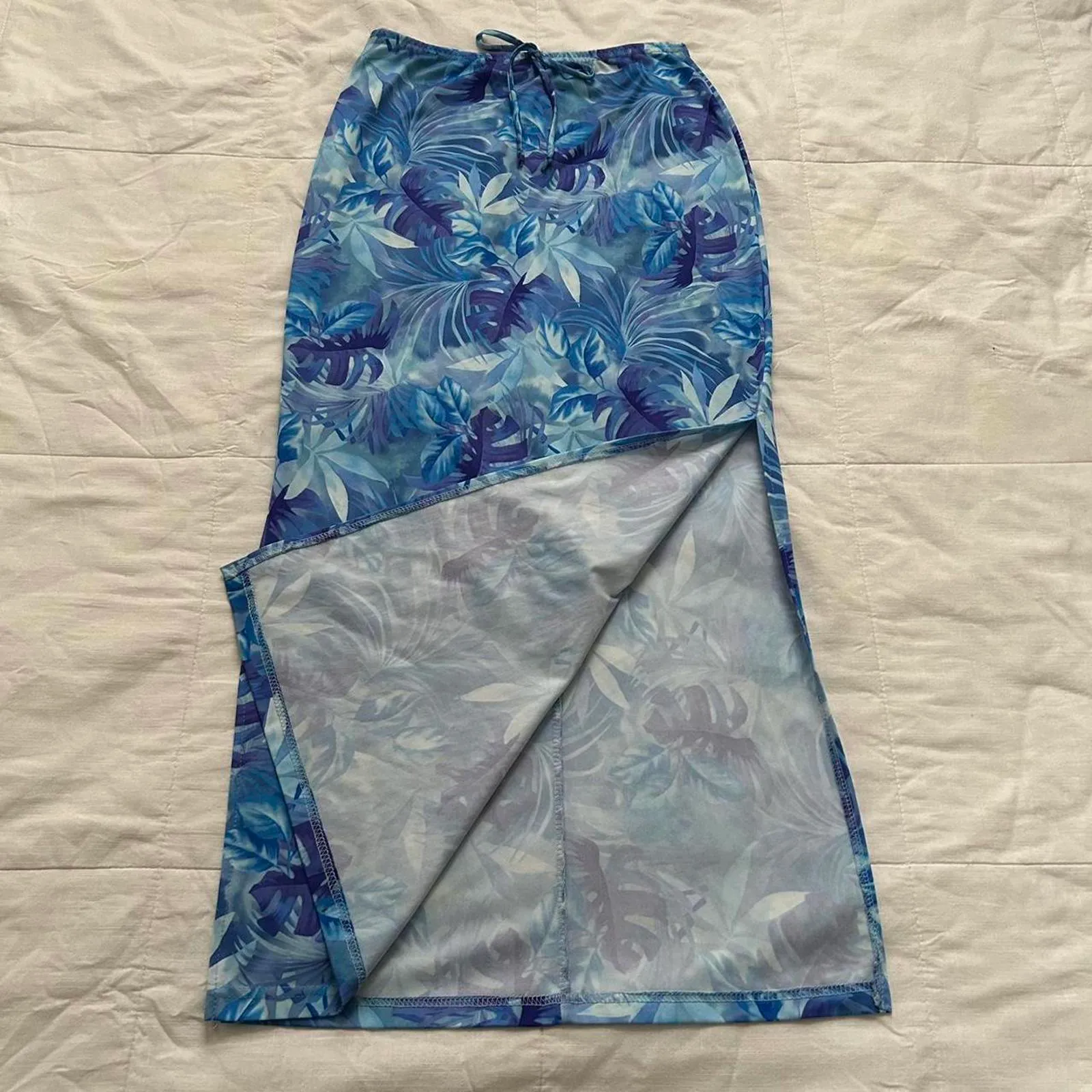 Y2K paper tag vintage Danger Blue floral maxi skirt side slits Size small - Image 2