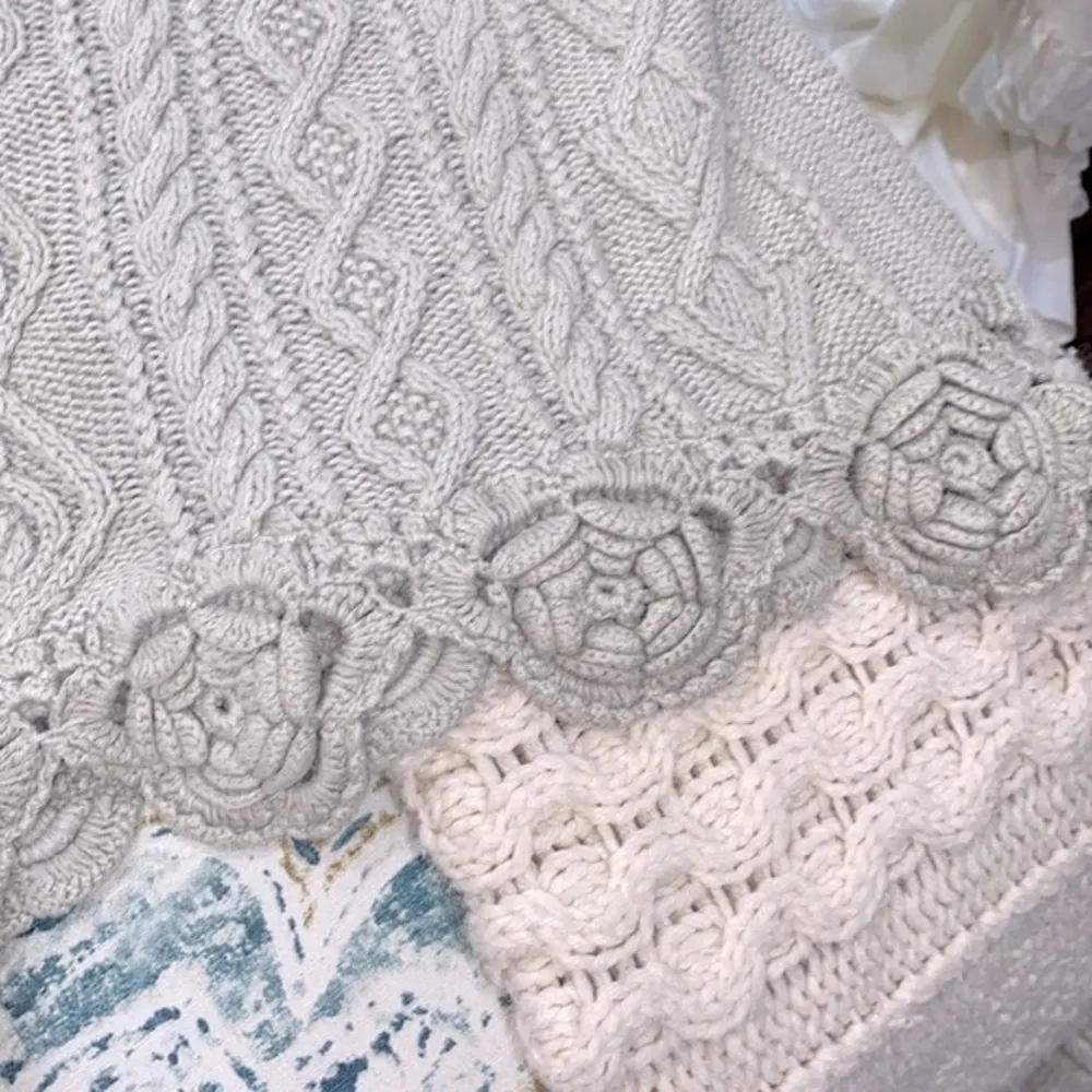 Yarnworks hand knit sweater size large - Image 8