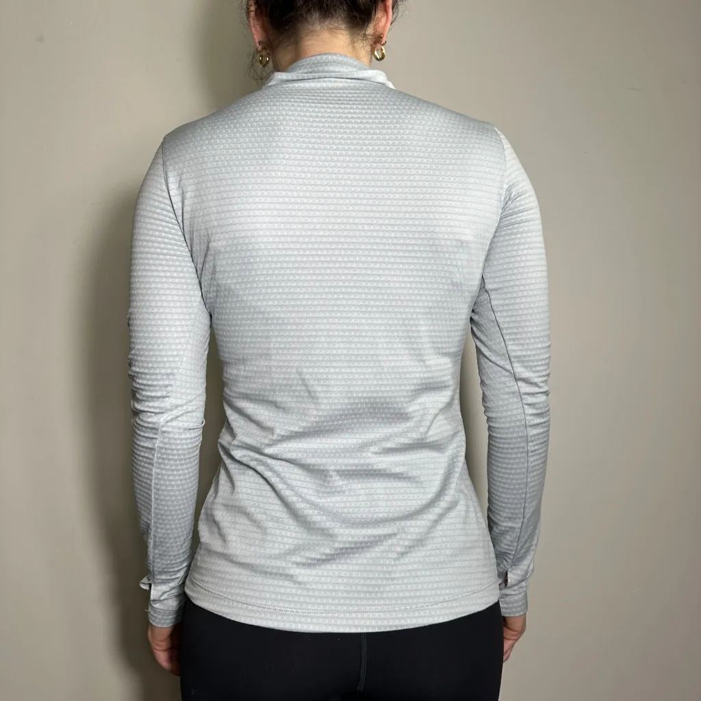 Nike Golf DRI-FIT Gray Full Zip Lightweight Jacket Size M - Image 2