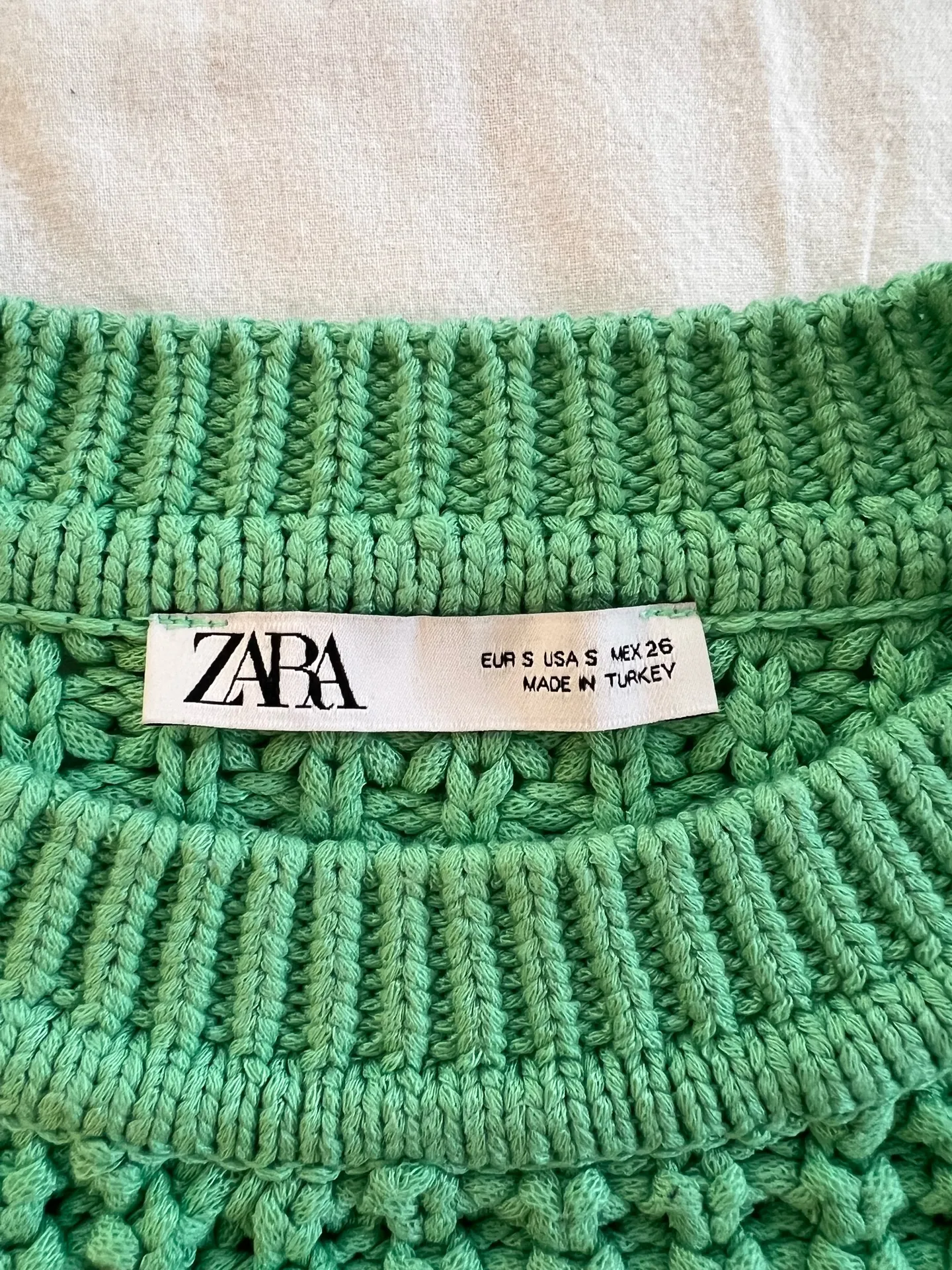 ZARA Green Sweater Cropped - Image 3