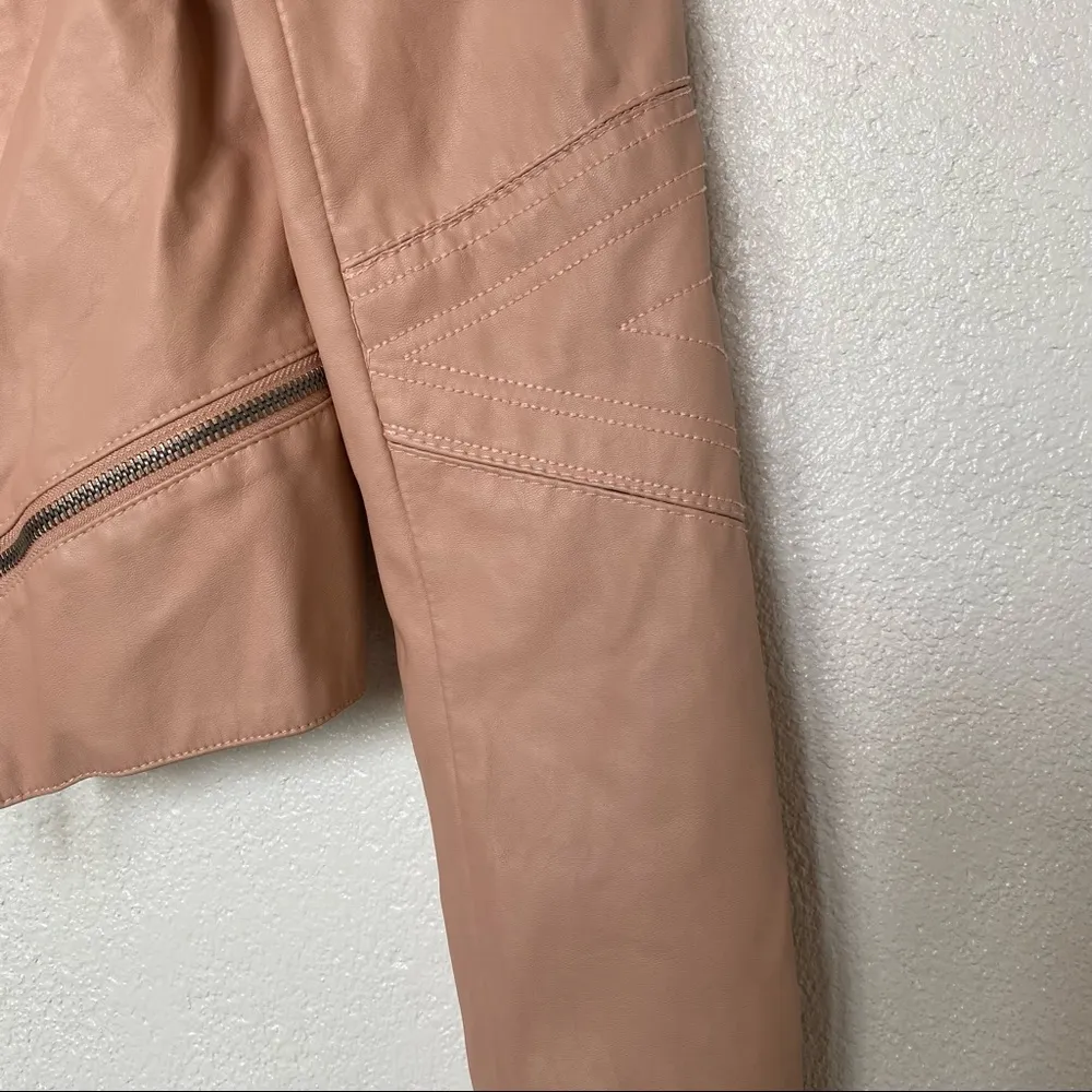 Caren Forbes Rosy Tan Vegan Leather Moto Jacket Size Large - Image 3