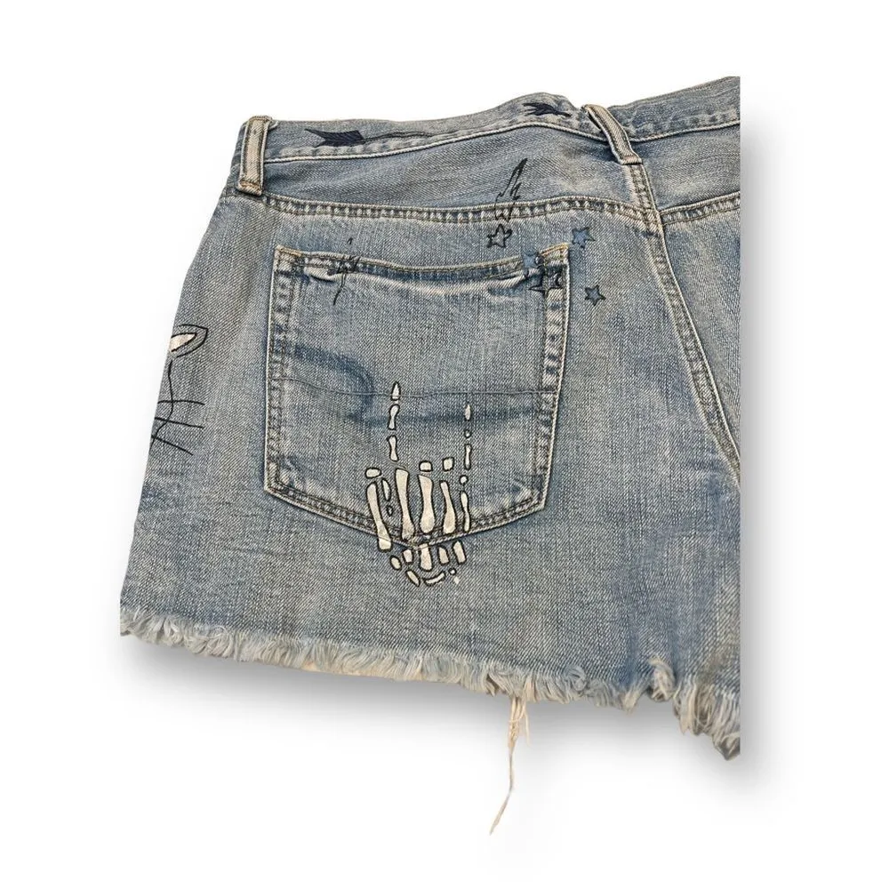 Vintage Hi Rise Button Fly Distressed Jean Shorts Size 14 - Image 9