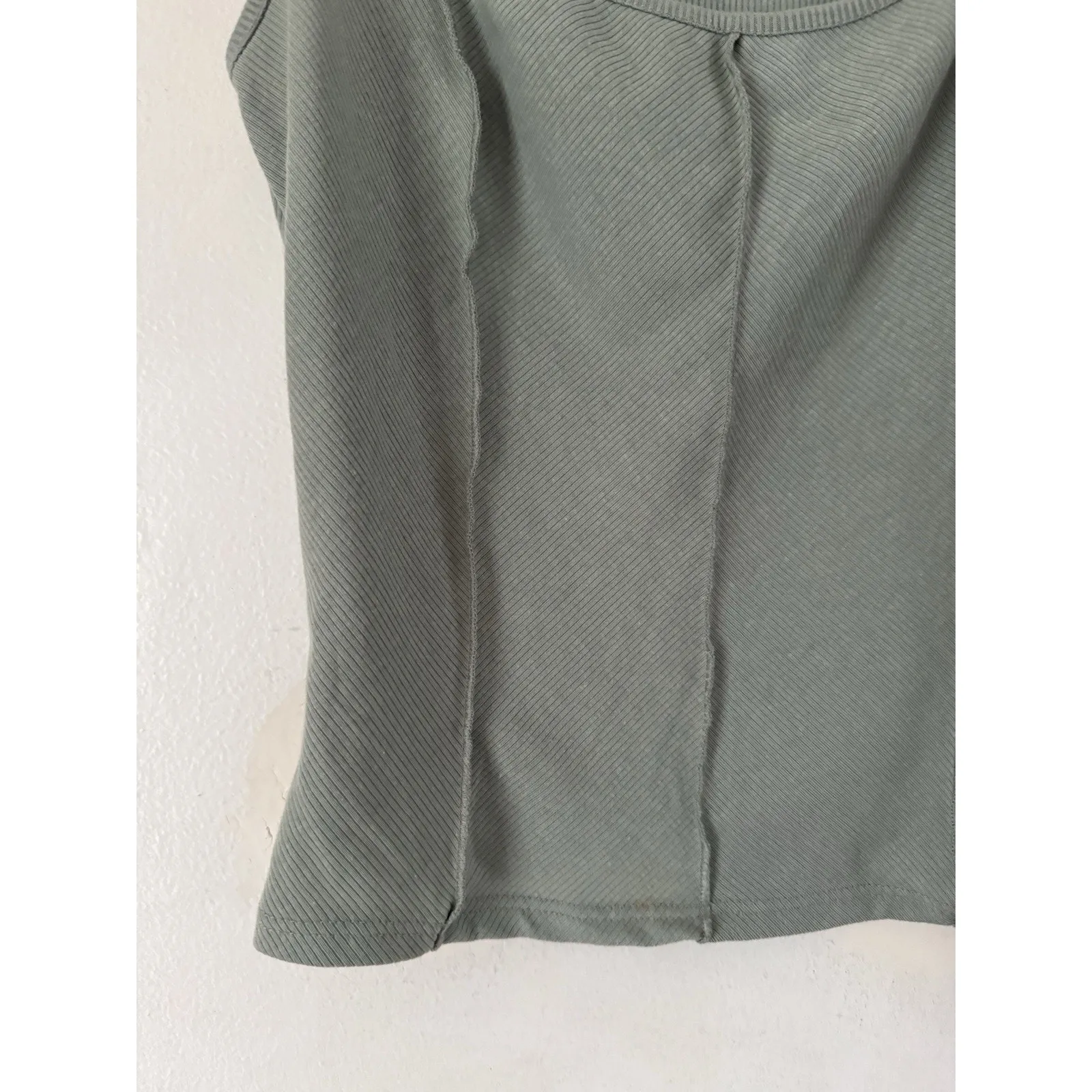 NWT Lush Green Ribbed Scoopneck Tank Top Size XS - Image 4