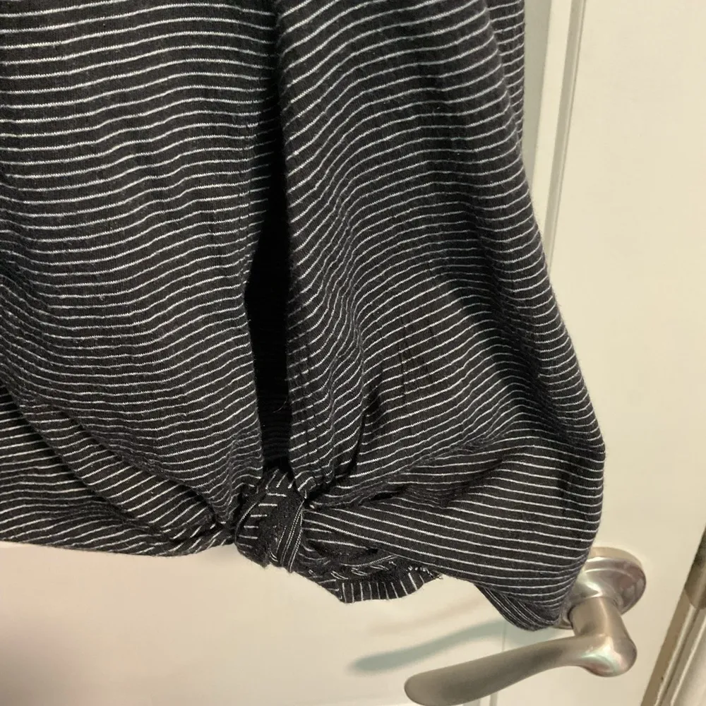 Max Studio Black and White Striped Short Sleeve Top - Image 2