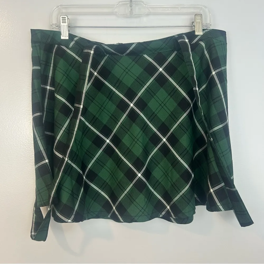 NWT Royal Bones Green Plaid Mini Skirt w/ Suspenders Hot Topic Size XL - Image 3