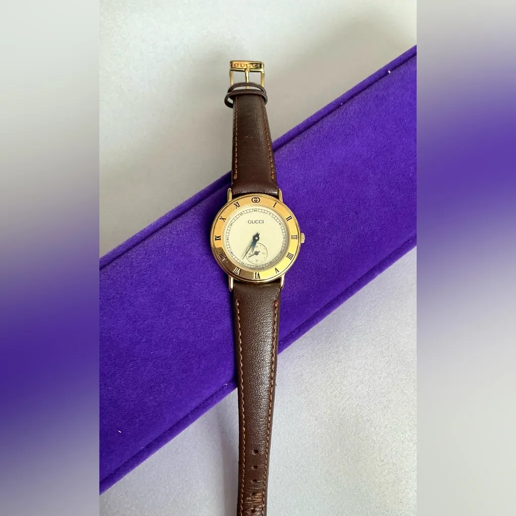 Ladies GUCCI wristwatch 💛🤎🤍💛 - Image 7