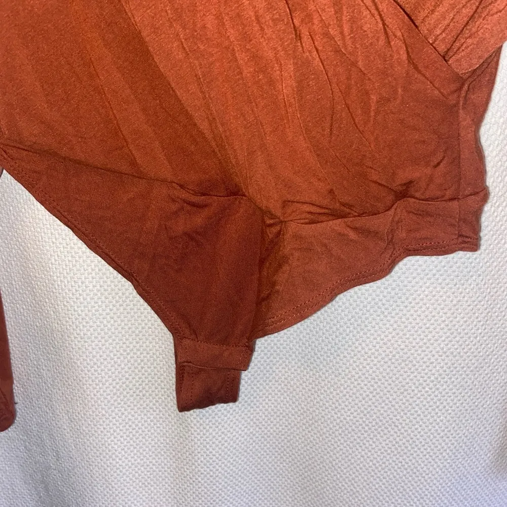 burnt orange bodysuit, size M - Image 5